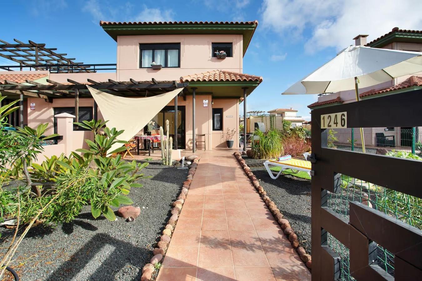 Amadeus Villa La Oliva Bagian luar foto